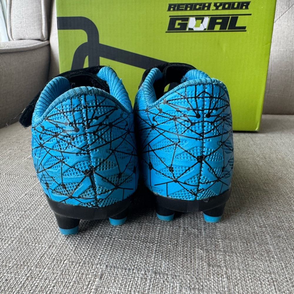 Toddler / Kids' Size 8 Brooman Blue & Black Soccer Cleats - Picture 5 of 9